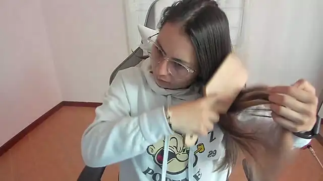 Snapshot of samantha__wilson chatting on February 21, 2025, 12:49 pm samantha wilson online show from February 21, 2025, 12:49 pm