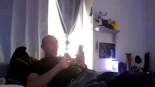 Snapshot of El_Gizmo chatting on May 23, 2026, 5:34 pm El Gizmo online show from May 23, 2026, 5:34 pm