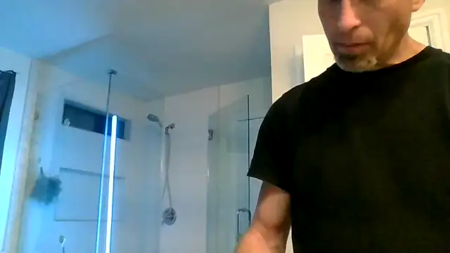 Snapshot of El_Gizmo chatting on May 22, 2026, 3:37 am El Gizmo online show from May 22, 2026, 3:37 am