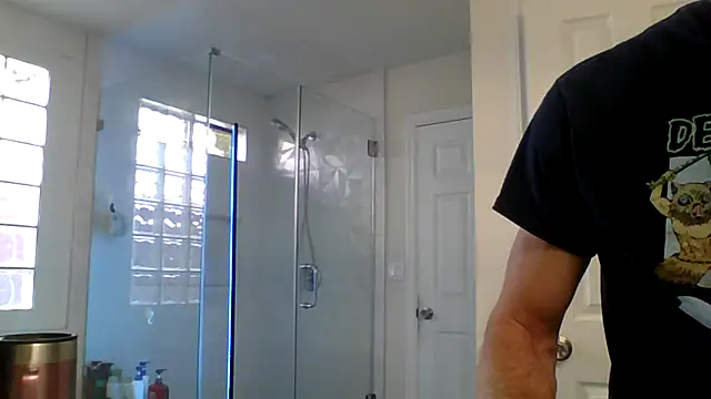 Snapshot of El_Gizmo chatting on May 27, 2026, 1:15 am El Gizmo online show from May 27, 2026, 1:15 am