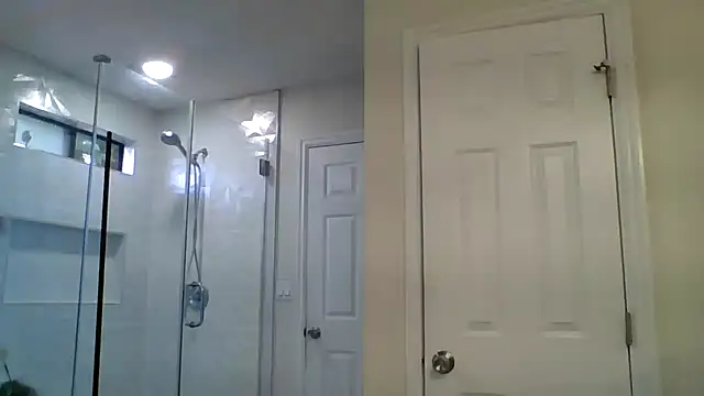 El Gizmo online show from April 8, 2026, 5:58 pm