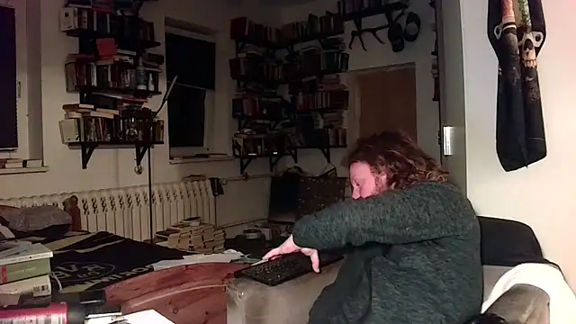 sunr1sa online show from December 17, 2025, 6:07 am