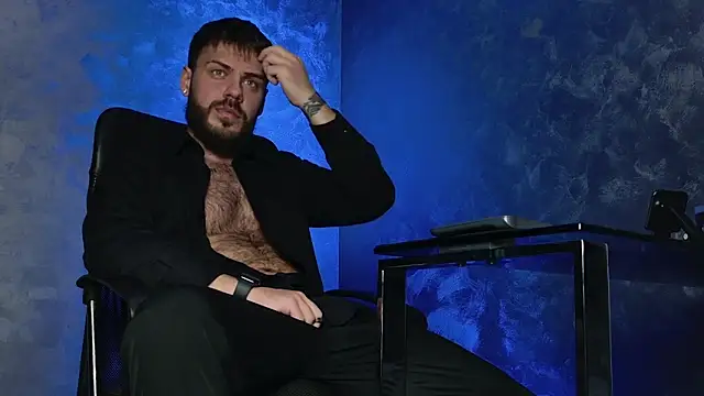 juliusmasters online show from December 16, 2025, 8:57 pm