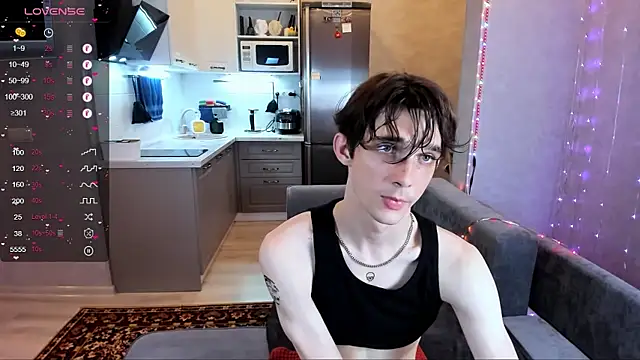 Aaron Boom online show from June 28, 2026, 9:32 pm