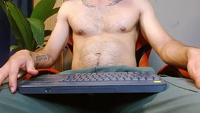 Mr WhiteCock online show from September 12, 2025, 12:33 am