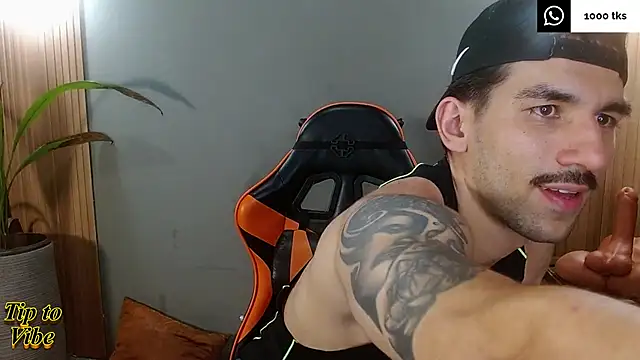 Mr WhiteCock online show from December 20, 2025, 2:03 am