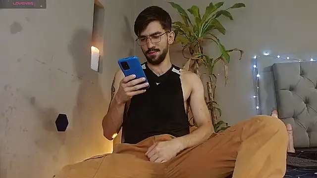 Mr WhiteCock online show from February 16, 2025, 8:55 pm