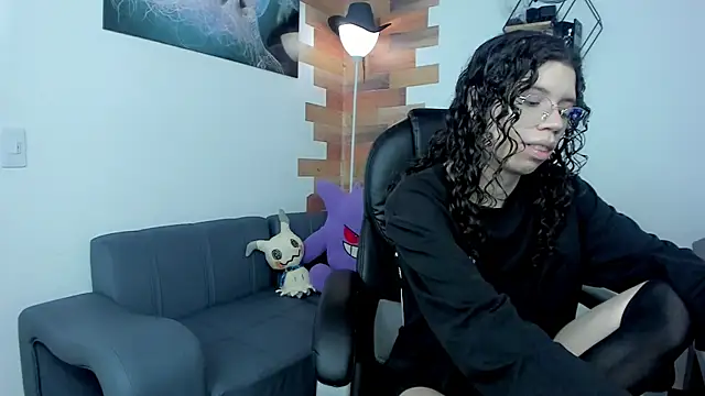 Snapshot of Angel_Dust18 chatting on February 22, 2025, 8:20 pm Angel Dust18 online show from February 22, 2025, 8:20 pm