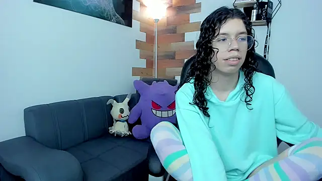 Snapshot of Angel_Dust18 chatting on February 28, 2025, 9:12 pm Angel Dust18 online show from February 28, 2025, 9:12 pm