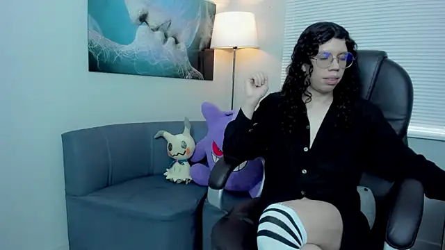 Snapshot of Angel_Dust18 chatting on November 23, 2025, 4:17 pm Angel Dust18 online show from November 23, 2025, 4:17 pm