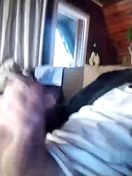 Snapshot of tomee83 chatting on December 3, 2025, 6:47 am tomee83 online show from December 3, 2025, 6:47 am