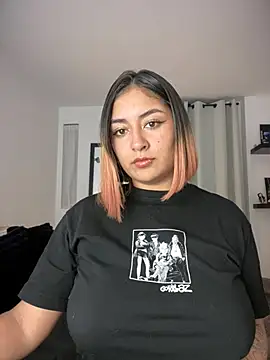 Snapshot of Rae_Lil_White chatting on February 17, 2025, 2:09 am Rae Lil White online show from February 17, 2025, 2:09 am