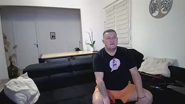 darkmoonsubmissive online show from January 14, 2025, 9:51 pm