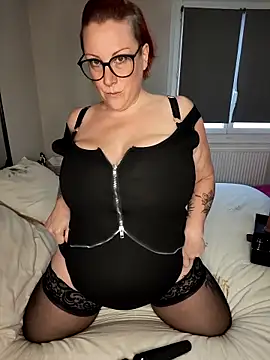 darkmoonsubmissive online show from October 2, 2025, 7:34 am