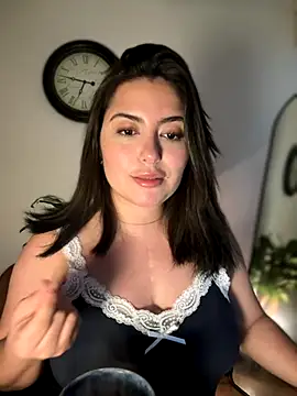 Snapshot of sukhakunis1 chatting on October 13, 2025, 10:21 pm sukhakunis1 online show from October 13, 2025, 10:21 pm