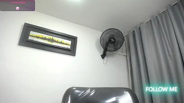 Snapshot of dayadubey_ chatting on November 12, 2025, 10:13 pm dayadubey online show from November 12, 2025, 10:13 pm