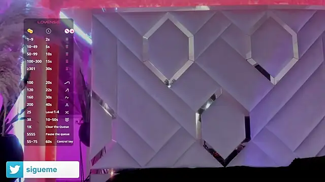 Sara Foxx1 online show from November 17, 2025, 9:52 pm