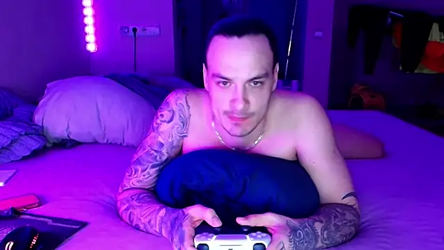 baphomet from ice online show from April 15, 2026, 4:22 pm