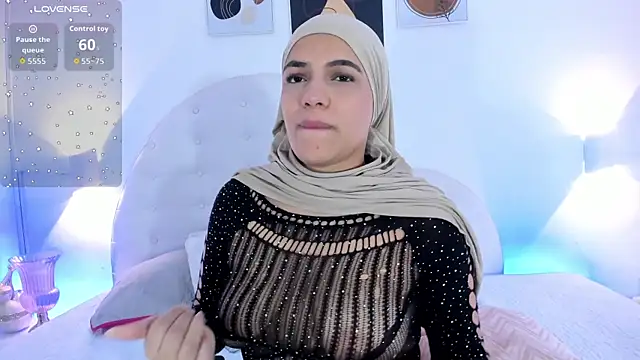 Umarani  online show from December 3, 2025, 6:40 pm