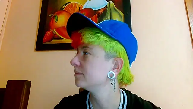 Snapshot of tomboyblue chatting on July 12, 2026, 9:37 pm tomboyblue online show from July 12, 2026, 9:37 pm