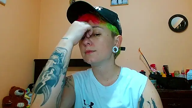 Snapshot of tomboyblue chatting on July 14, 2026, 11:00 pm tomboyblue online show from July 14, 2026, 11:00 pm