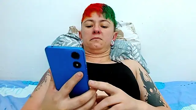 tomboyblue online show from January 11, 2026, 12:45 pm