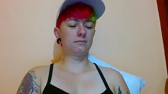 Snapshot of tomboyblue chatting on July 27, 2026, 3:30 pm tomboyblue online show from July 27, 2026, 3:30 pm