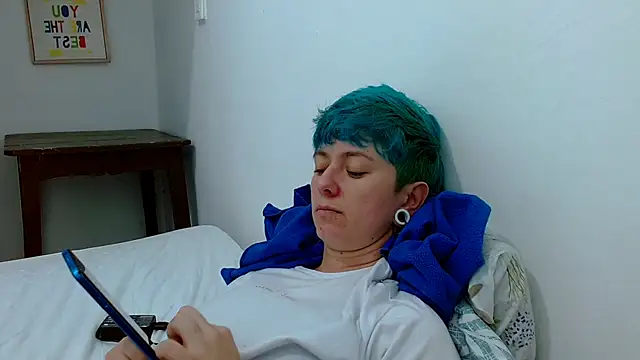 tomboyblue online show from February 16, 2026, 9:34 pm