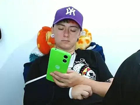 tomboyblue online show from March 21, 2025, 7:35 pm