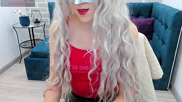 Snapshot of VanillaKelly chatting on November 12, 2025, 2:15 am VanillaKelly online show from November 12, 2025, 2:15 am