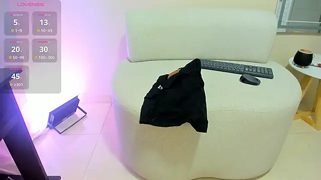 dahian carter online show from April 24, 2026, 10:06 am