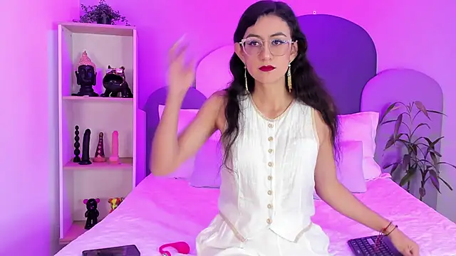 SophieGomez22 online show from March 21, 2026, 11:25 am