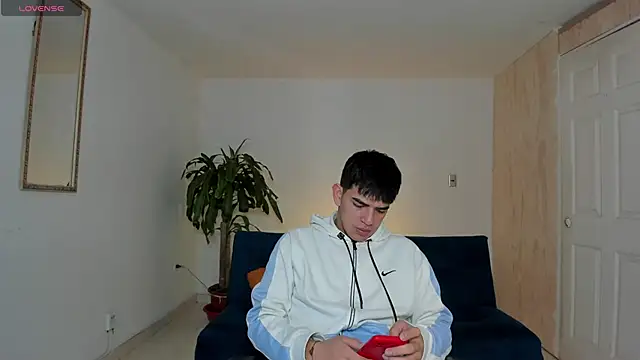 Snapshot of Ares_Johnson chatting on October 10, 2025, 11:33 am Ares Johnson online show from October 10, 2025, 11:33 am