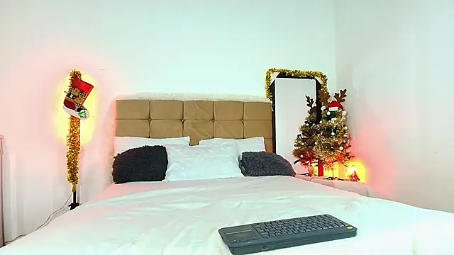 Snapshot of PaoL22 chatting on December 31, 2024, 7:10 am PaoL22 online show from December 31, 2024, 7:10 am