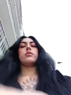 Snapshot of Mazikeen-- chatting on November 12, 2025, 10:13 pm Mazikeen-- online show from November 12, 2025, 10:13 pm