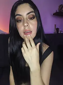 Mazikeen-- online show from May 30, 2026, 10:37 pm