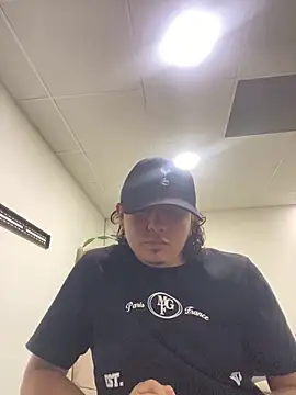 DanielGomez9 online show from April 29, 2026, 5:55 am