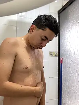 DanielGomez9 online show from February 16, 2025, 4:42 pm