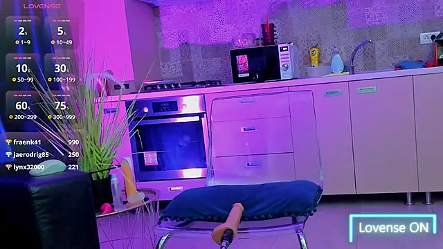 RosaCatalleya online show from September 27, 2025, 4:13 pm