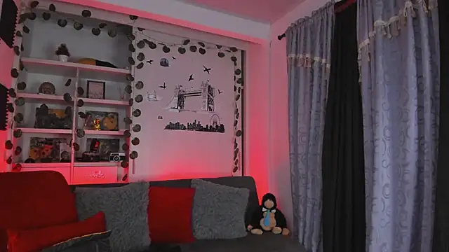 Couple muscle1 online show from December 15, 2025, 10:37 pm