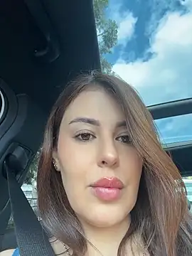 Eva Gonzalez online show from April 18, 2026, 1:46 pm