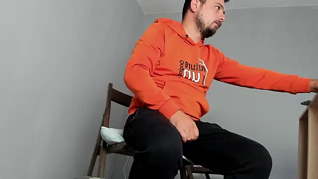 Snapshot of Master_Mark_Wayne chatting on October 17, 2025, 12:18 pm Master Mark Wayne online show from October 17, 2025, 12:18 pm