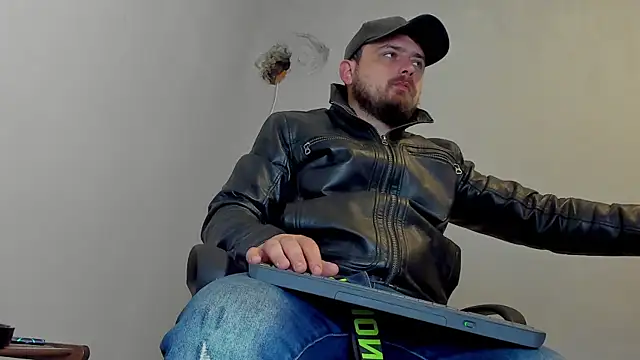 Snapshot of Master_Mark_Wayne chatting on November 19, 2025, 11:21 am Master Mark Wayne online show from November 19, 2025, 11:21 am