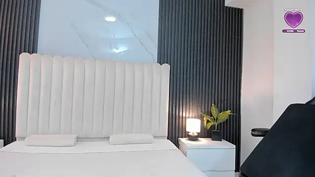 Madiee Rhea online show from February 25, 2026, 7:36 pm