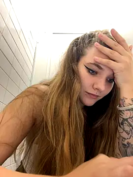 Snapshot of Holy_Tereza chatting on October 3, 2025, 3:35 pm Holy Tereza online show from October 3, 2025, 3:35 pm