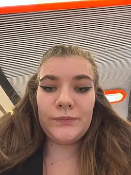 Snapshot of Holy_Tereza chatting on May 12, 2026, 3:40 pm Holy Tereza online show from May 12, 2026, 3:40 pm
