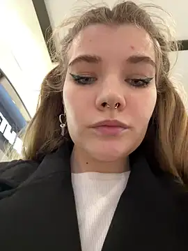 Snapshot of Holy_Tereza chatting on January 12, 2025, 6:27 pm Holy Tereza online show from January 12, 2025, 6:27 pm