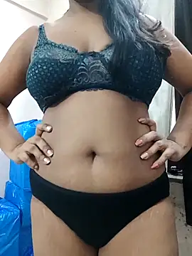 Snapshot of Disha_33 chatting on October 31, 2025, 12:40 am Disha 33 online show from October 31, 2025, 12:40 am