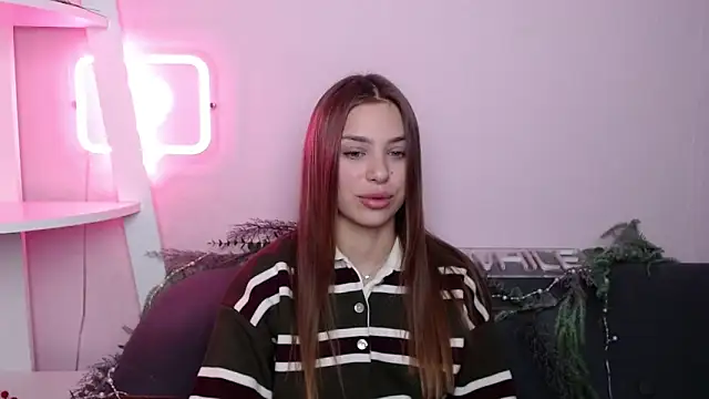 MilanaAngelAs online show from February 9, 2026, 8:40 pm