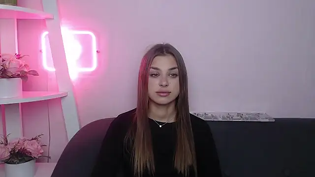 Snapshot of MilanaAngelAs chatting on December 1, 2025, 8:42 pm MilanaAngelAs online show from December 1, 2025, 8:42 pm